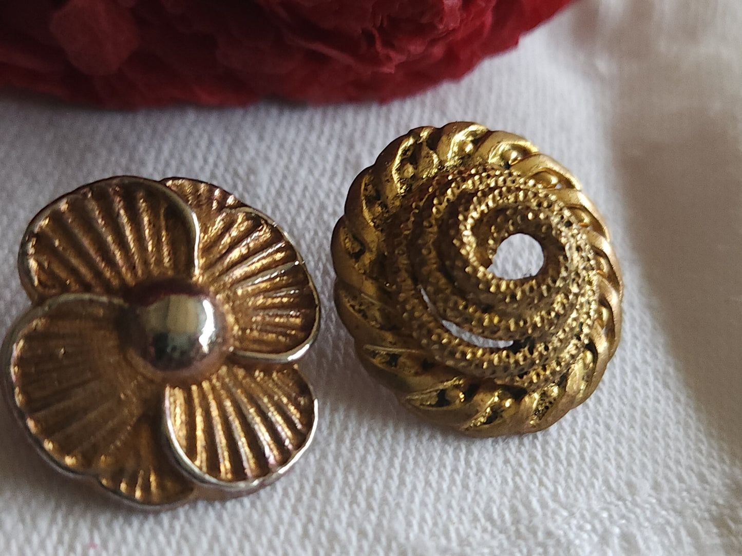 Duo boutons anciens en métal collection  2 cm G18E