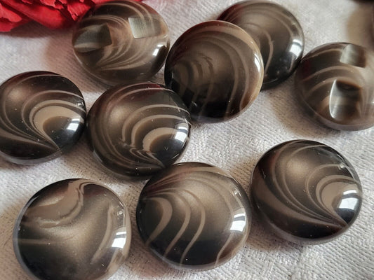 Lot 6 boutons vintage marron lumineux tigré à pied bombé 2,2 cm ref 5532