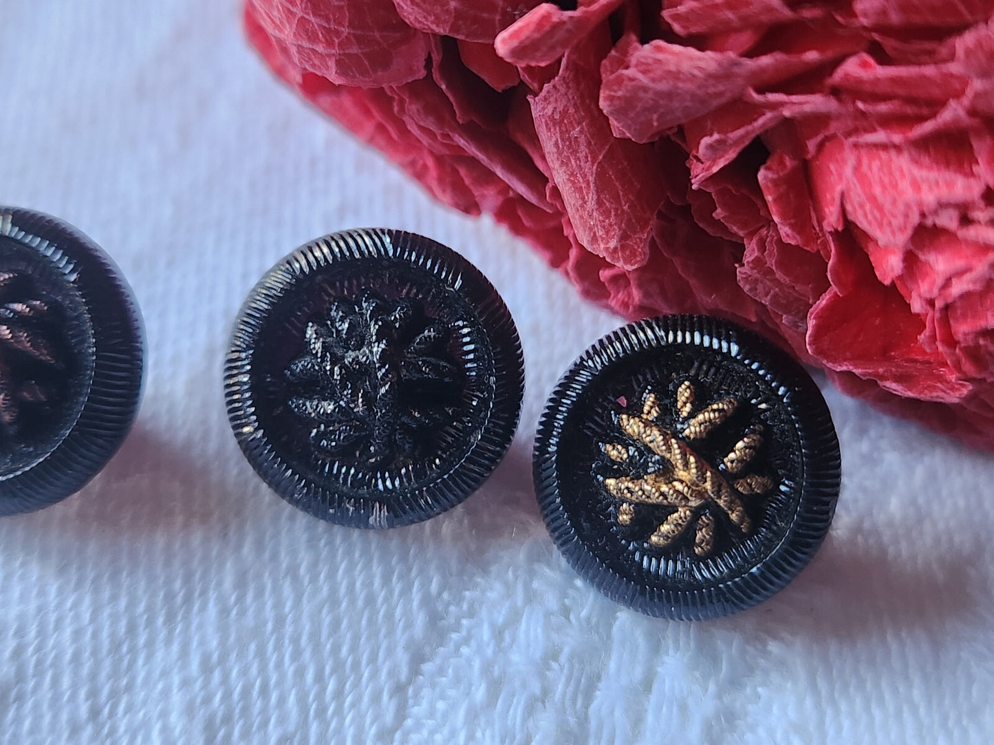 Trio jolis boutons anciens en verre panaché 1,3 cm D8D