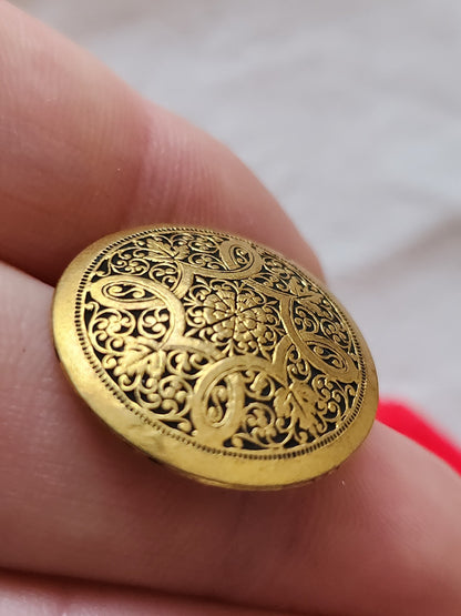 Collection  bouton ancien en métal doré motif 2,3 cm ou 23 mm pied G18D