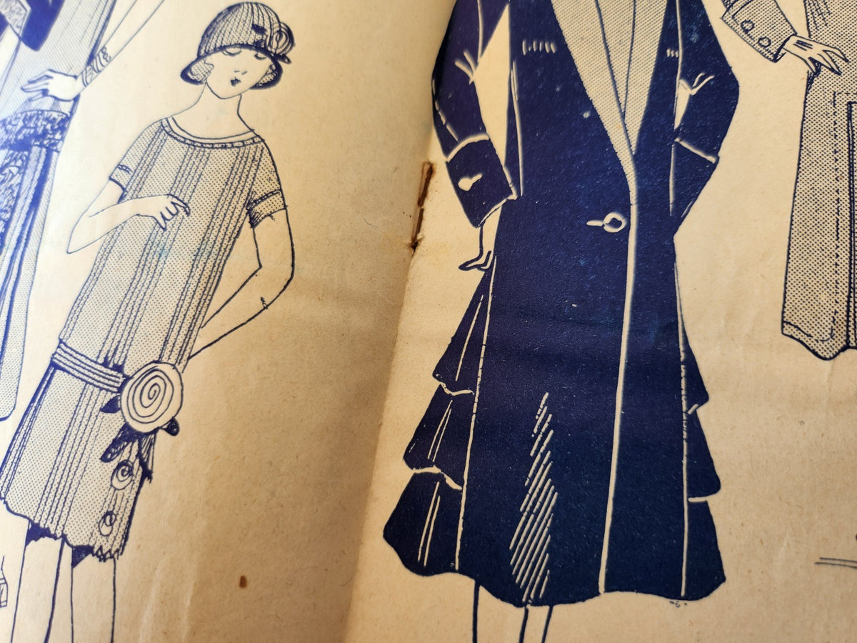 Journal de l'institut de coupe de paris année folle mode Fevrier 1926 patron