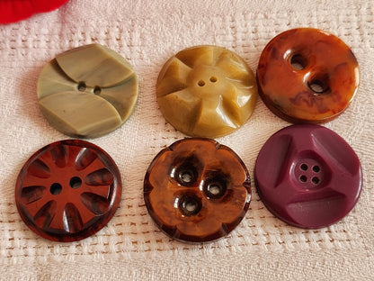 Lot 6 boutons ancien art deco bakelite plastique galalithe 2,6/2,7 cm ref 6586