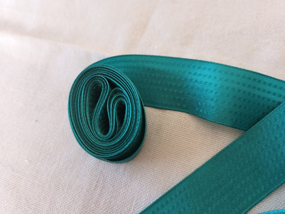 Ruban large petit point vert 2 mètre 95 sur  2,4 cm T3-1