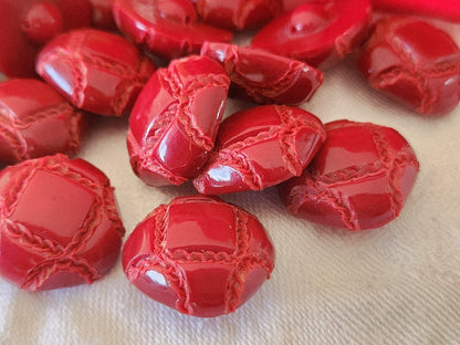 Lot 10 boutons vintage rouge imitation cuir verni 1,7 cm pied ref 3873