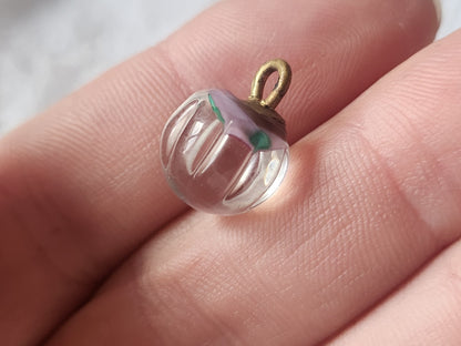 Ancien bouton en verre boule inclusion d'une fleur rose 1,2 cm D16B