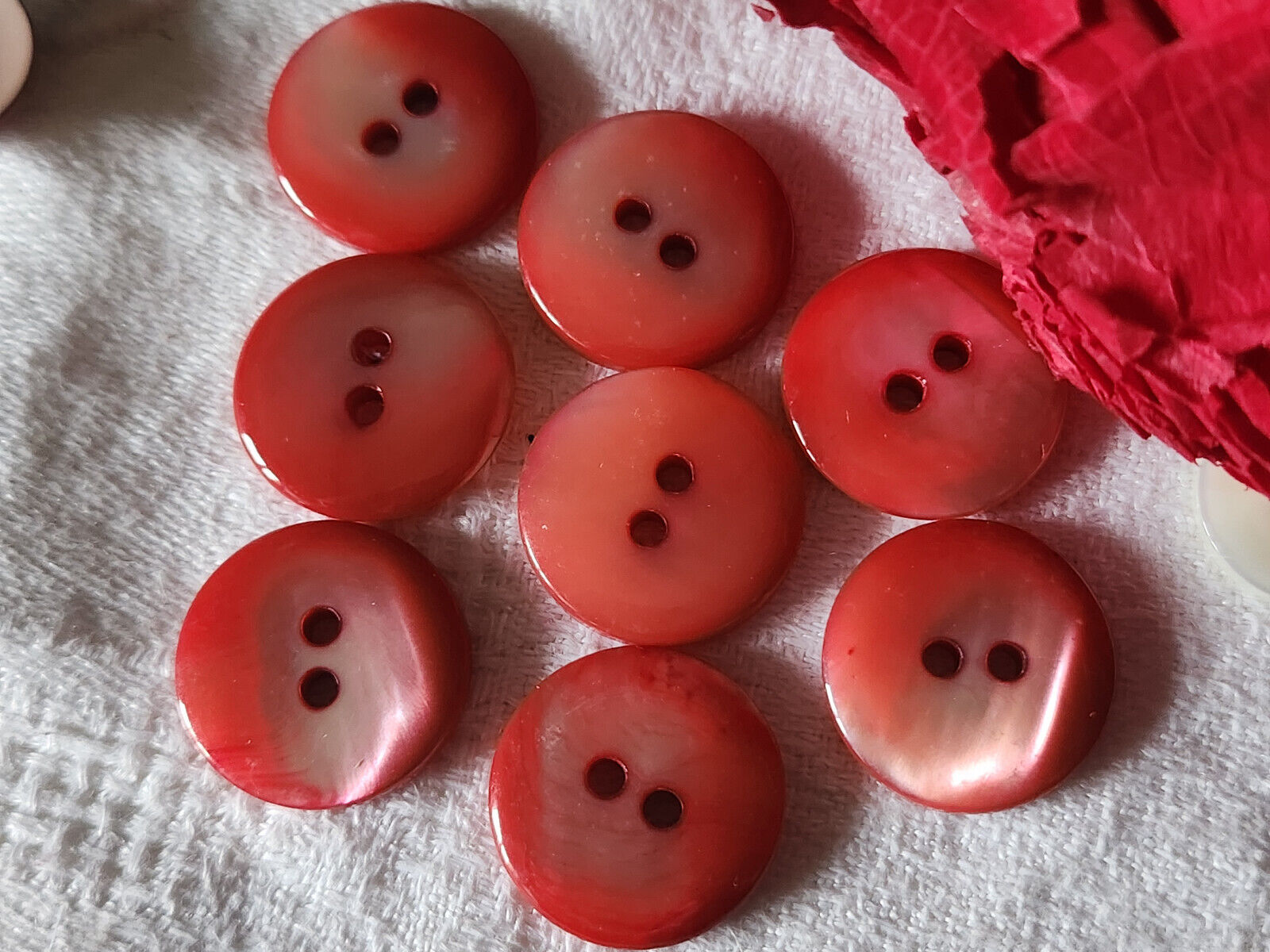 Lot 8 boutons vintage en nacre rose foncé trous 2 cm ref 2855