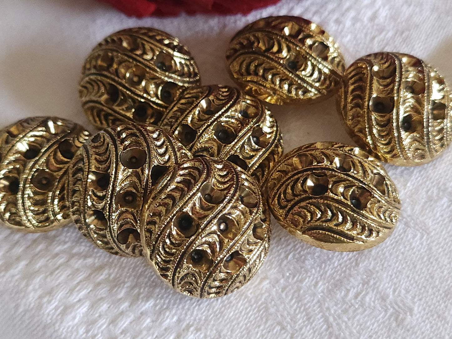 Lot 8 gros boutons vintage acrylique doré à strasser tel q pied 2,3 cm ref 4921