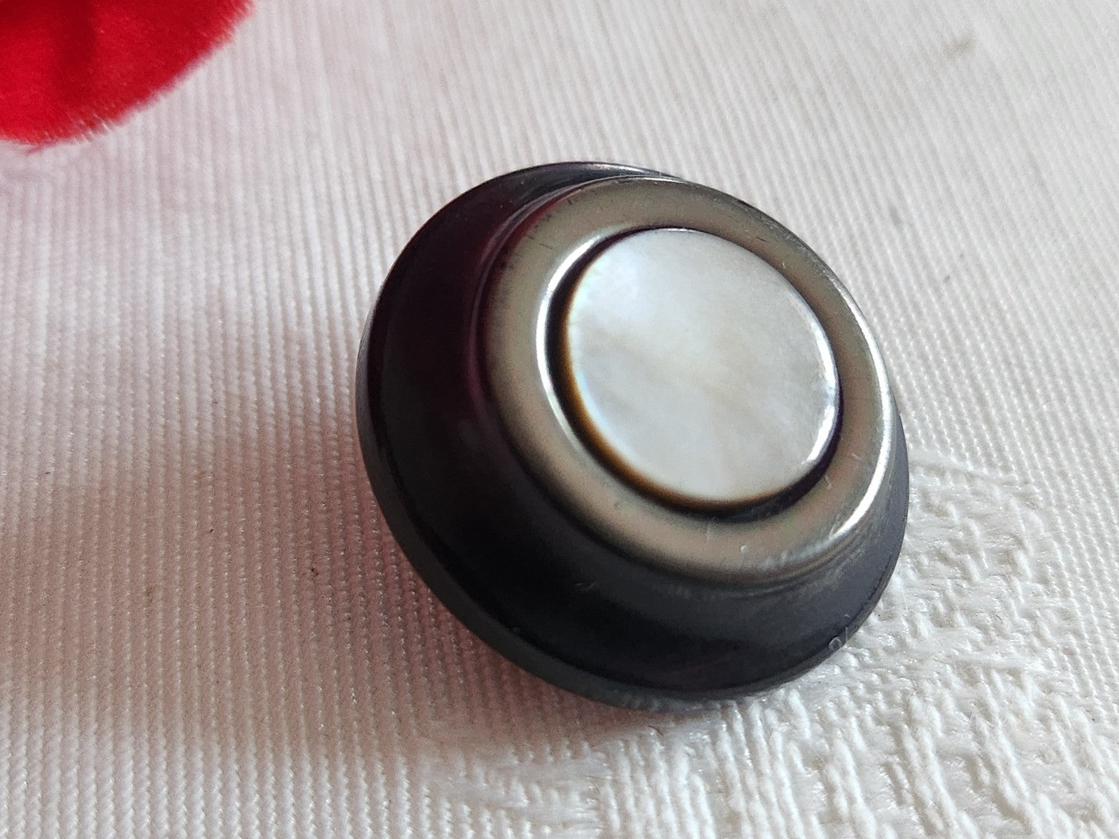 Bouton ancien cœur en nacre pied laiton 2,2 cm ou 22 mm G12K