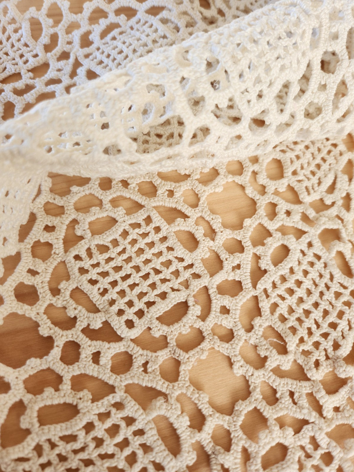 Gand napperon ancien crochet rectangulaire aérée 38 cm sur 60,5 cm B8