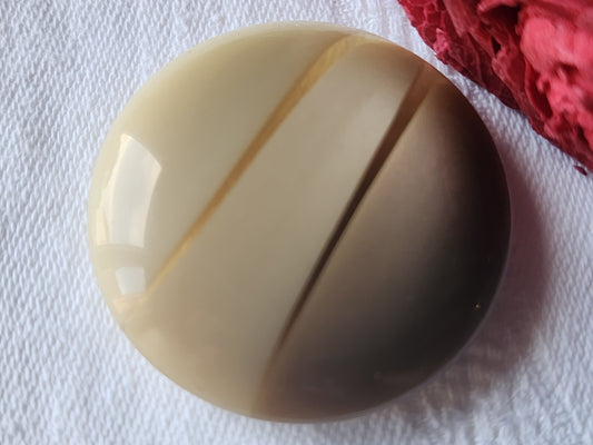 Enorme bouton vintage marron veiné creme pied 3,9 cm ref 3490