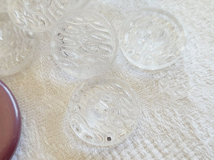 Lot 6 boutons anciens en verre transparent fort relief 1,7 cm ref 549