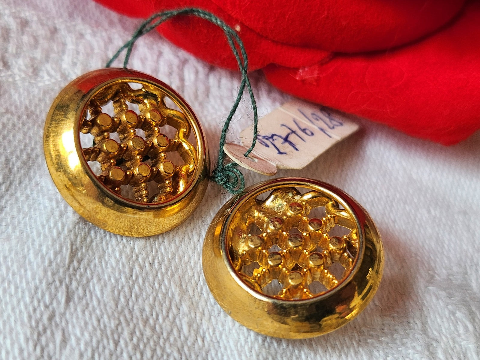 Duo boutons vintage en métal doré pied 1,8  cm G17c