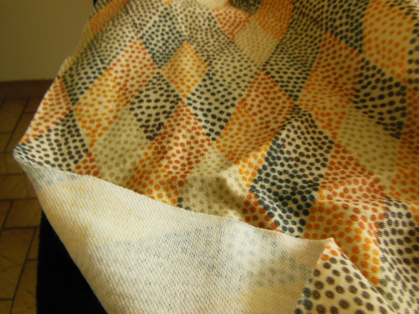 Ancien coupon de tissu vintage mou  ton automne 1 mètre 95  sur 74 cm  B6