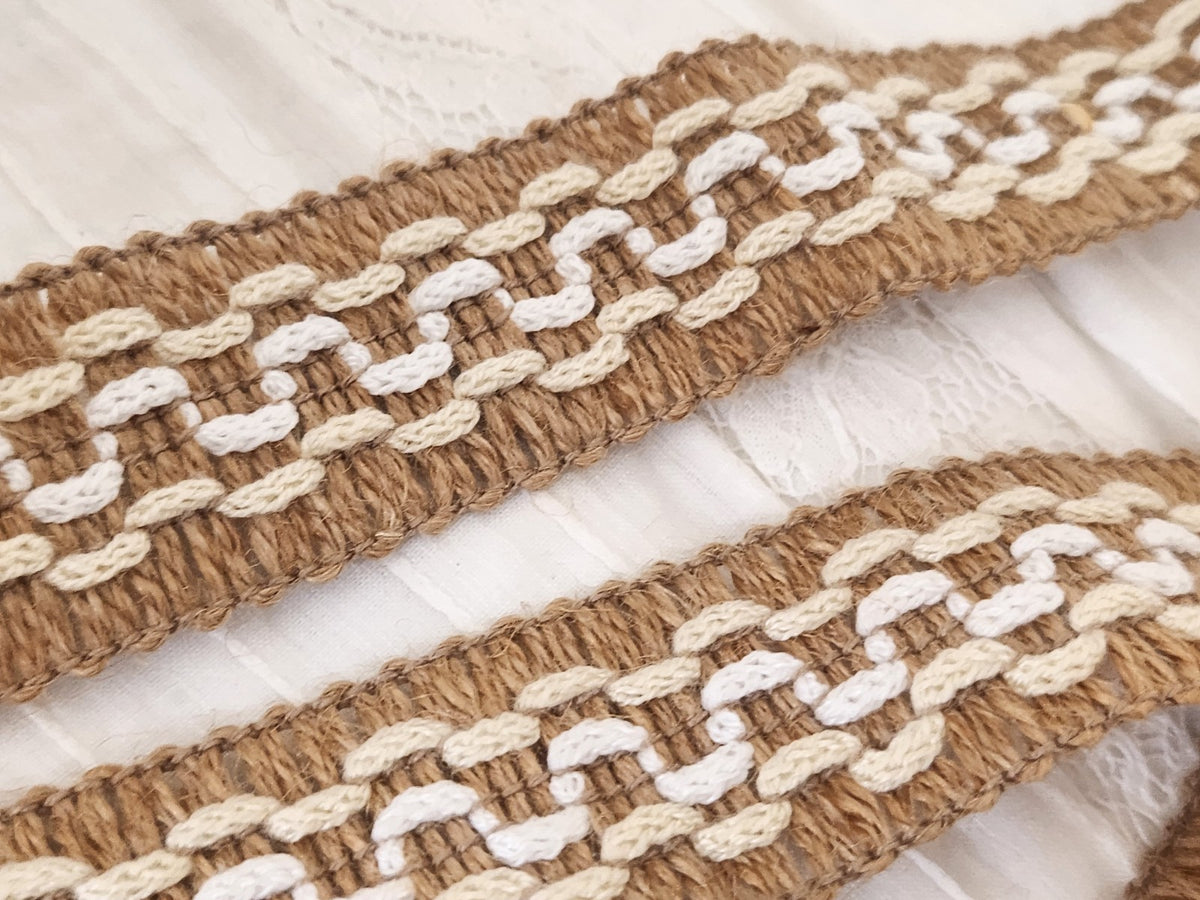 Galon vintage marron crème blanc large 4 m 80 sur3  cm A2
