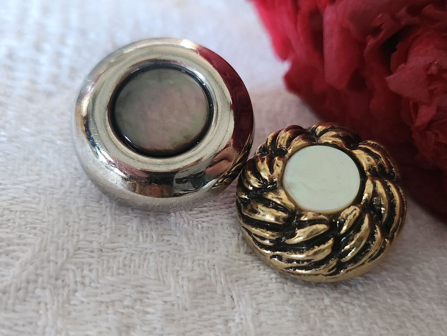 Duo boutons vintage coeur en nacre 1,8 cm et 2 cm collection G9G