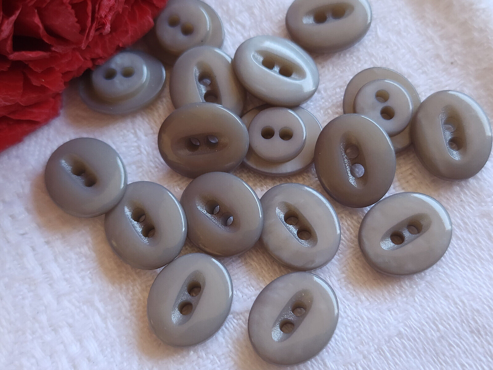 Lot 16 mini boutons vintage gris ovale 1 sur 1,2 cm ref 4811