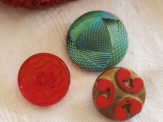 Trio boutons vintage en Verre 1,8 cm et 2,2 cm ref 736