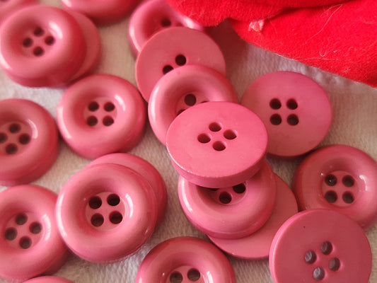 Lot 22 petits boutons vintage rose épais  1,5 cm àn trous ref 3946