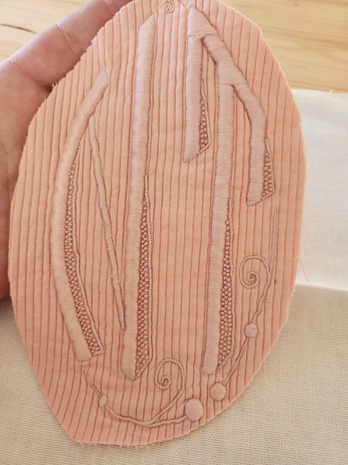 Gros monogramme ancien NT original côtelé travaux couture médaillon T3