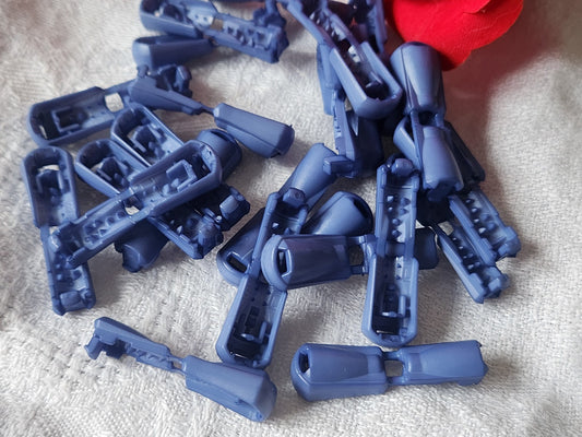 Lot 22 stop cordons bleu taille fermé: 1, 4 cm ouvert 3 cm année 90 ref 5710