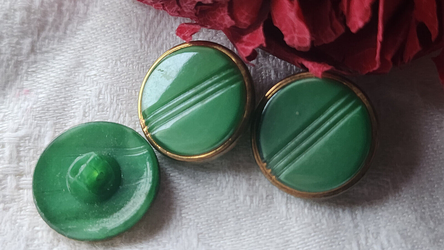 Trio anciens boutons en verre  doré vert travaillé à pied  1,7 cm D9G