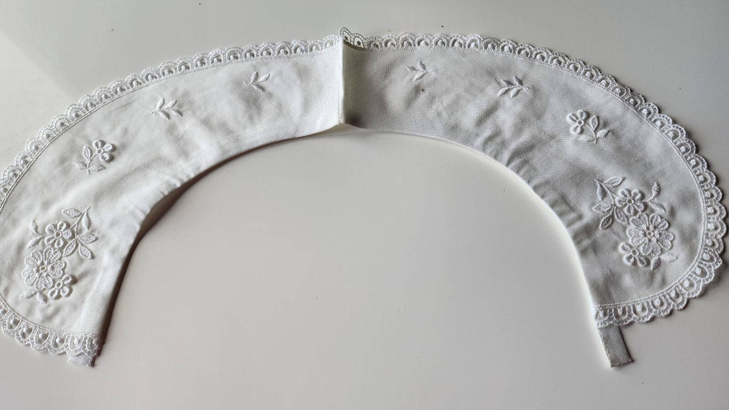 Ancien  col dentelle application tissu fin dentelle  B1-29