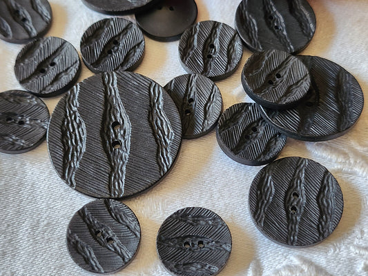 Lot 15 boutons vintage gris foncé panaché 1,7 à 3,3 cm ref 5158