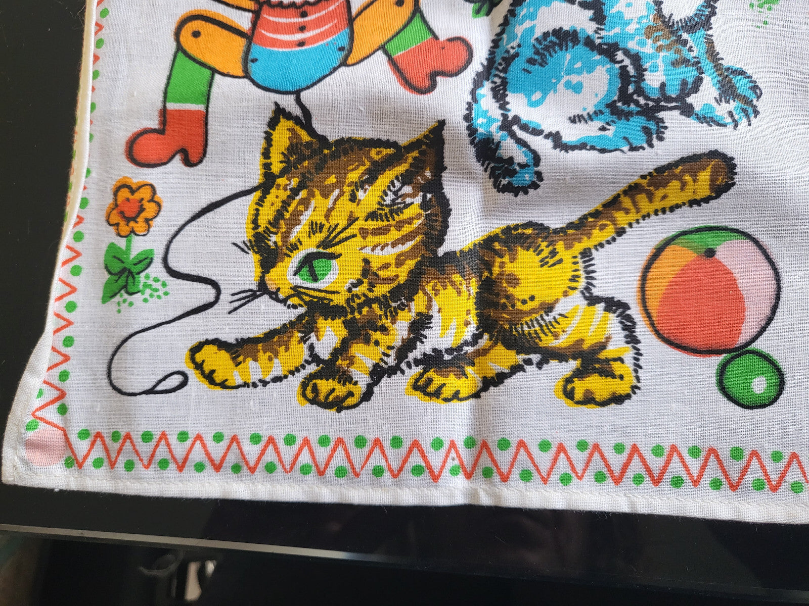 Mouchoir ancien neuf vintage enfant année 60/70 chaton coton B4-3