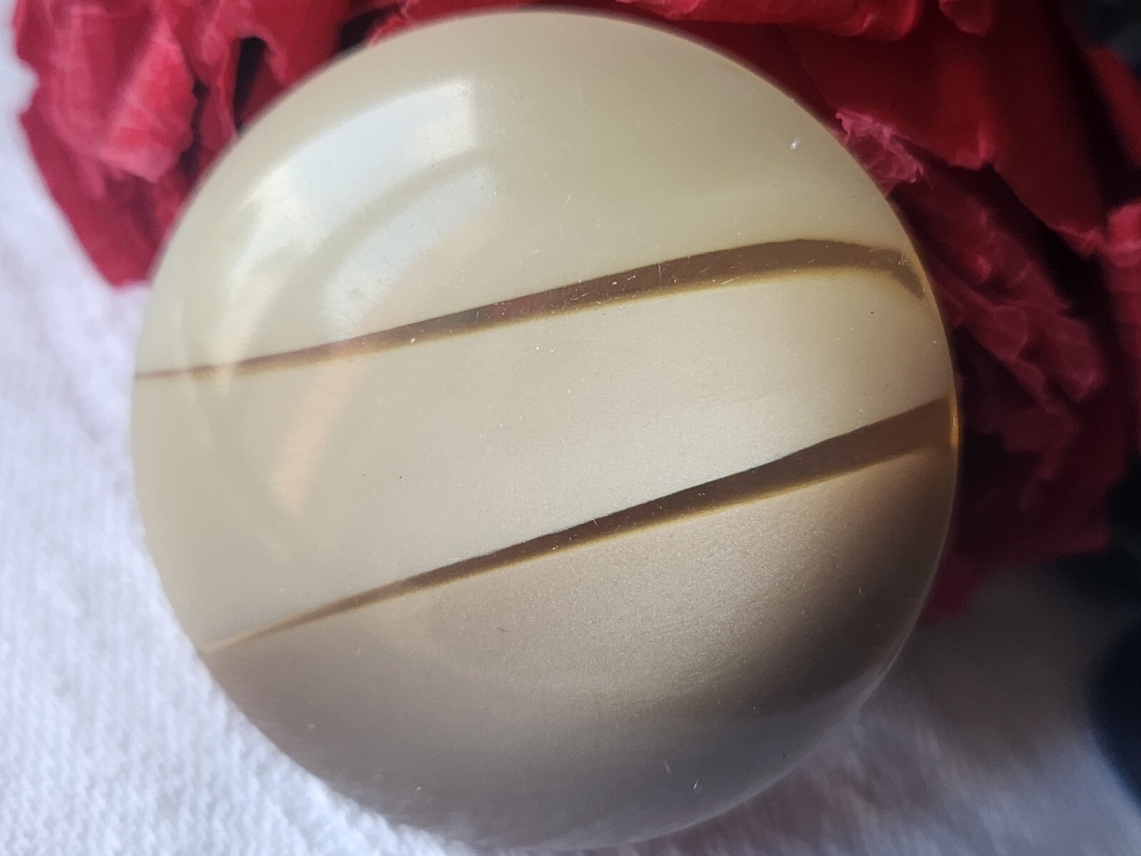 Enorme bouton vintage marron veiné creme pied 3,9 cm ref 3490