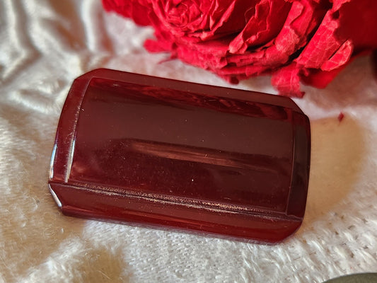 Collection gros bouton ancien lie de vin 2,4 sur 3,5 cm G15C
