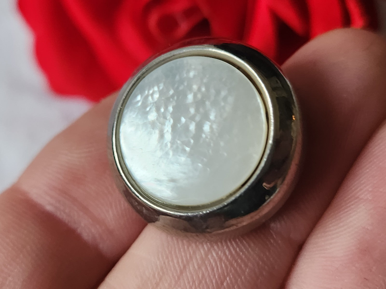 Gros bouton vintage monture métal coeur nacre bombé   2,3 cm D12K