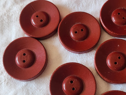 Lot 11 gros boutons anciens en bois rouge à trous 3 cm trous ref 6048