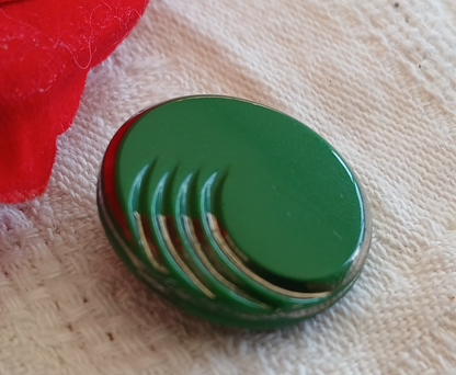 Ancien bouton en verre argenté vert strié 2,2 cm ou 22 mm D16C