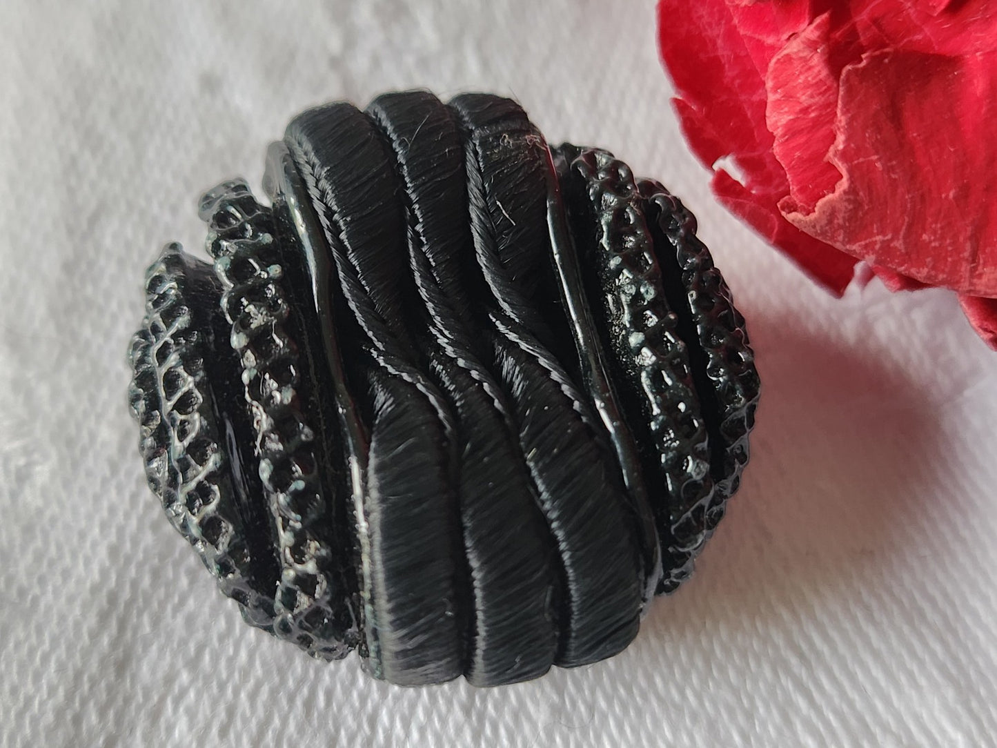 gros bouton vintage résine et passementerie noir 2,7 cm G13Q