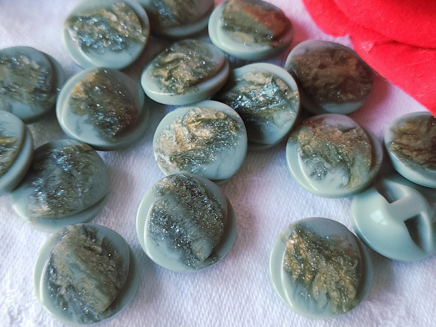 Lot 15 boutons vintage vert paillette joli pied 1,8 cm ref 3926
