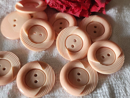 Lot 6 boutons vintage rose tendre travaillé trous 2,2 cm ref 3269