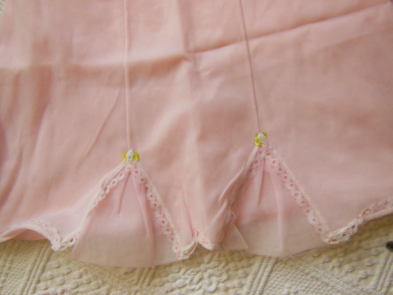 Fond de robe ancien rose enfant comme maman  à nettoyer B1
