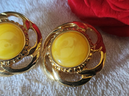 Duo boutons vintage métal coeur jaune moucheté 2,6 cm lourd doré G11T