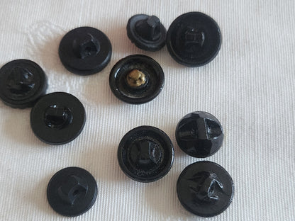 Lot 10 boutons anciens vintage  en verre noir  panaché 1,1 à 1,3 cm ref 6236