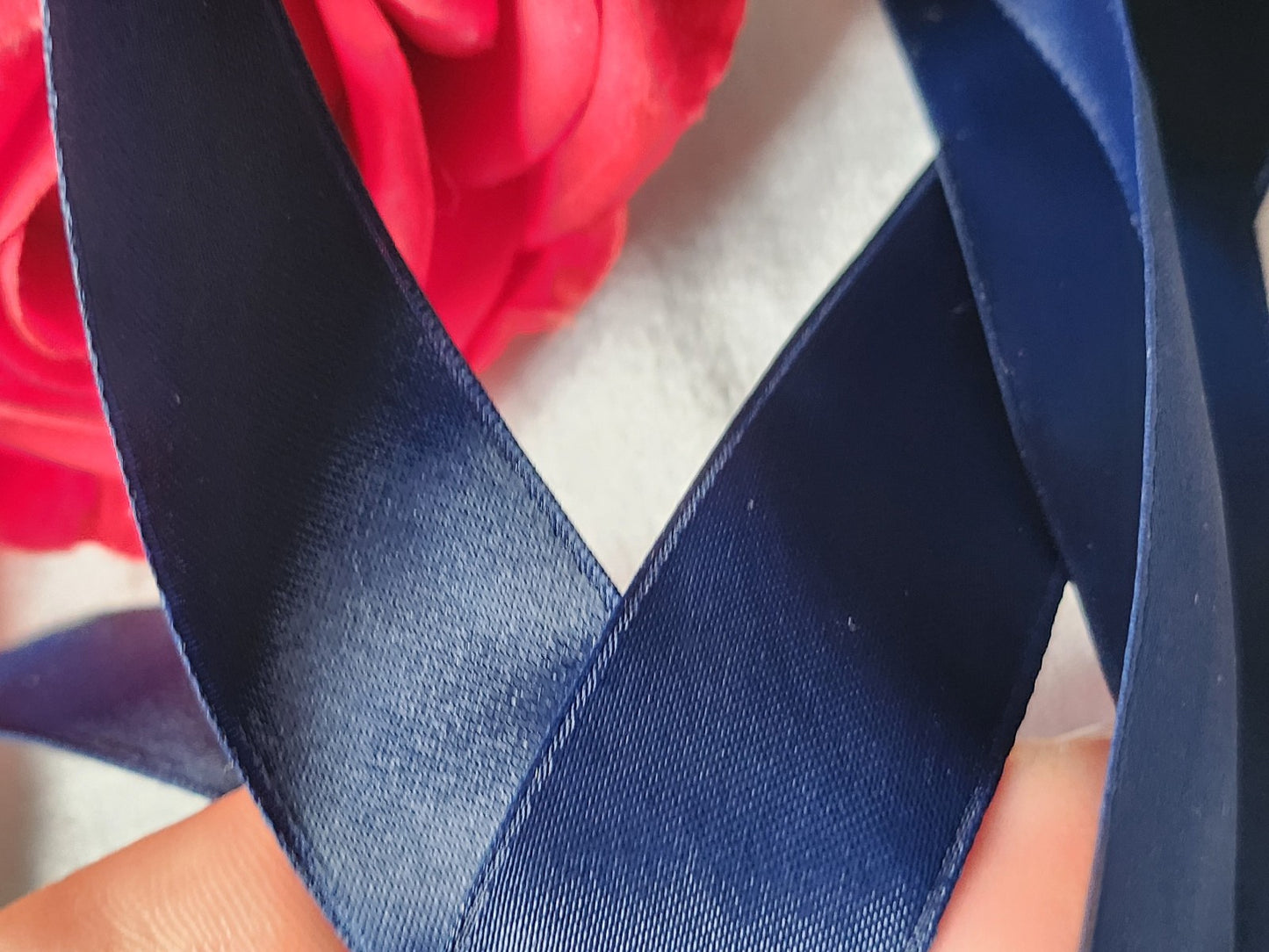 Ruban ancien  bleu nylon 5 mètre sur 2,5 cm bleu foncé  B5 n°7