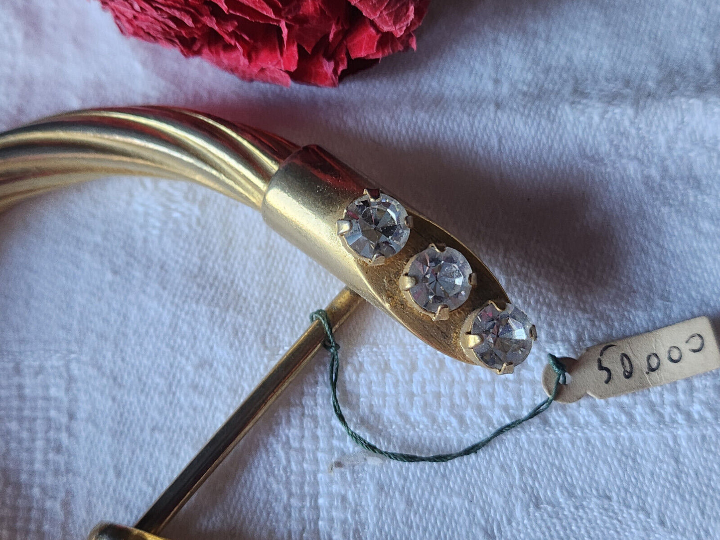 Enorme et lourde boucle de ceinture ancienne doré strass 7,5 sur 8,2 cm T14