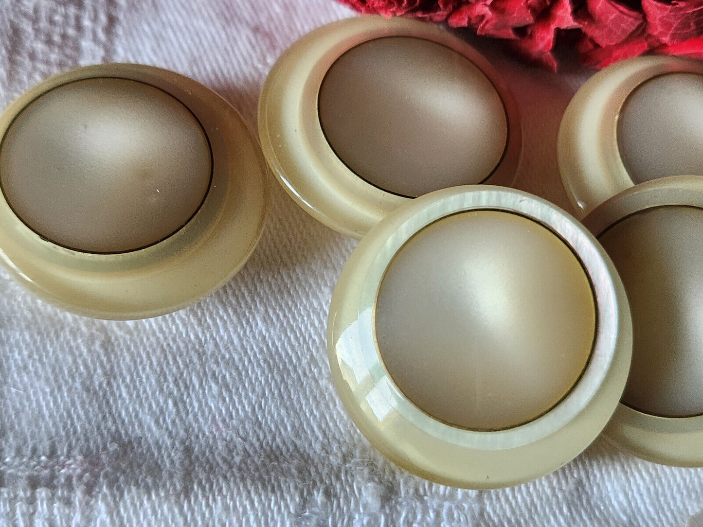 Lot 5 gros boutons vintage creme inclusion pied 3 cm ref 3383