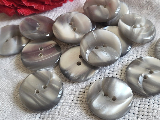 Lot 15 épais boutons vintage gris effet nacré laiteux à trous  2 cm ref 5476