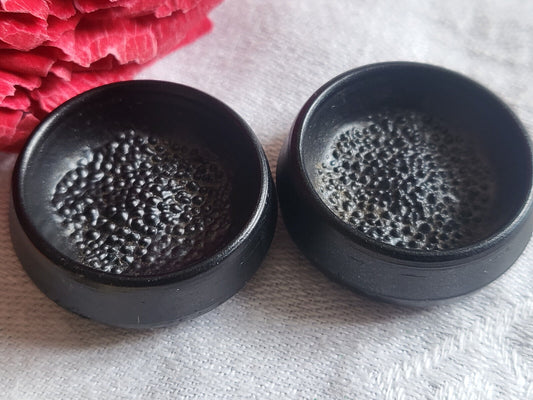 Duo boutons en résine haut gris cœur granité pied vintage 2,6 cm D9N