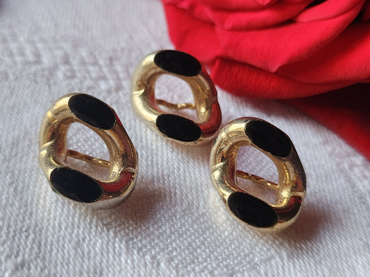 Trio boutons vintage en métal doré maillon noir pied 1,4 sur 1,5 cm G17B