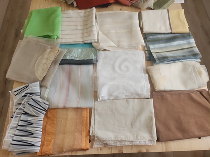 Enorme lot de tissu /voilage fond de magasin datant de 1993 échantillons B5