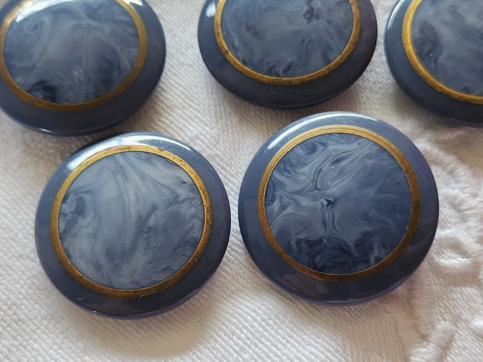 Lot 5 gros boutons vintage bleu jolis pied 2,7 cm ref 2193