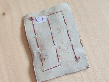Rare petite plaque boutons anciens en nacre  1,2 cm  lot de 12 n°67