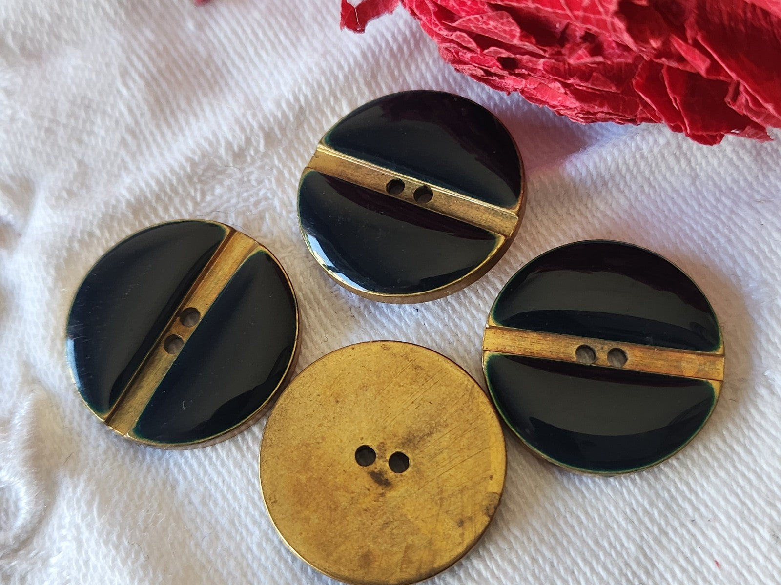 Lot 4 boutons vintage en metal bleu trous 2 cm ref 5265