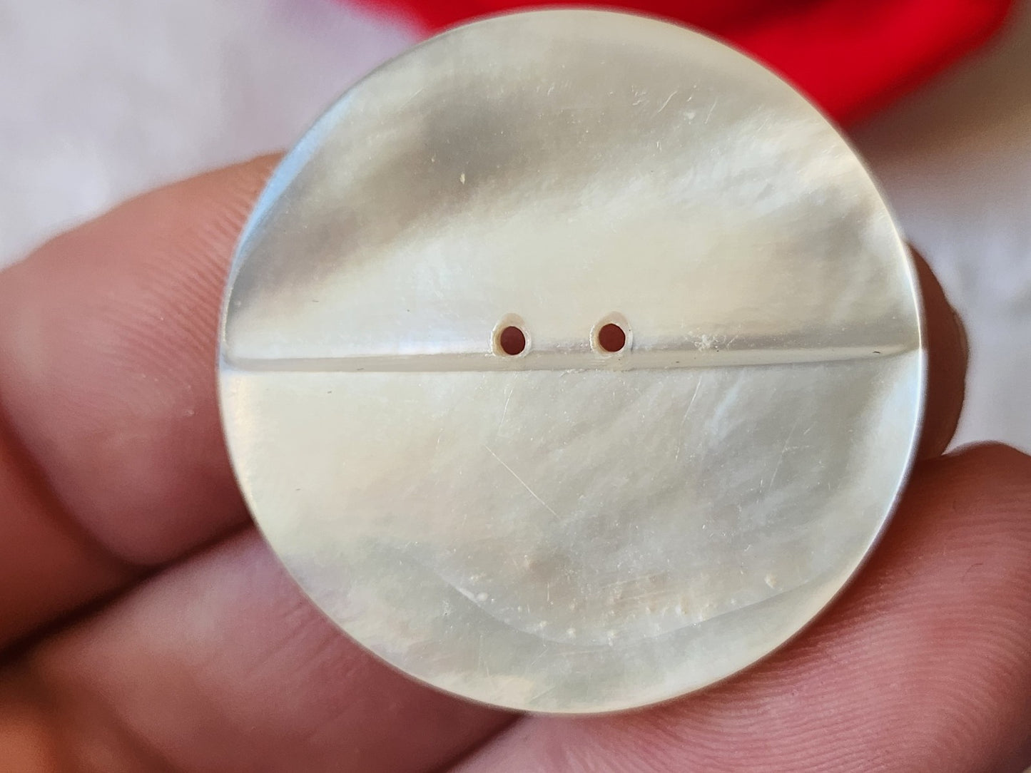 Gros bouton ancien en nacre blanc laiteux superbe 3,2 cm D8H